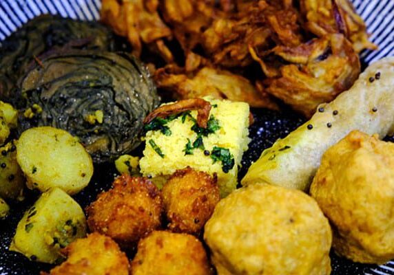 Gujurati-mixed-starter-plate